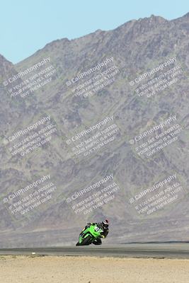 media/Dec-05-2025-CVMA Friday Practice (Fri) [[303bad9a84]]/3-Racer 3 (NRS)/Session 3 (Turn 10)/